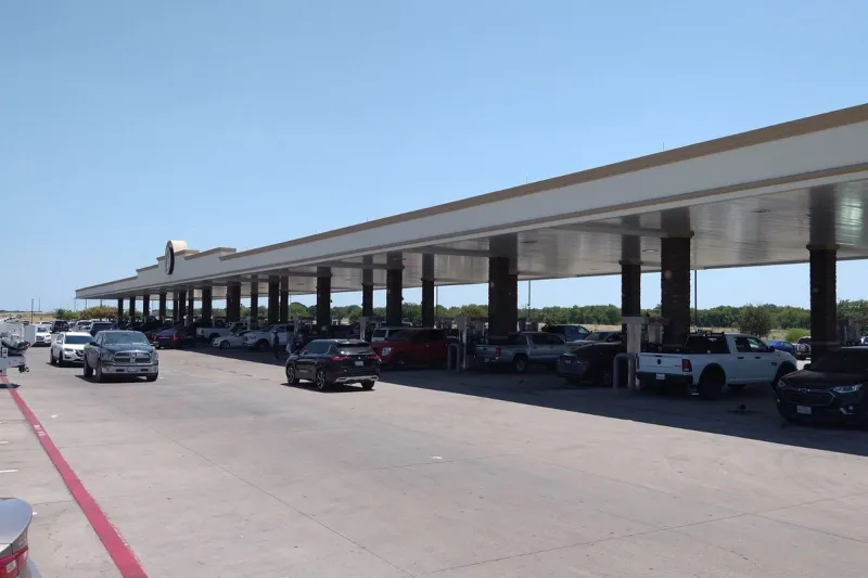 Fans Say This is the Worst Thing You Can Do While at Buc-ee's