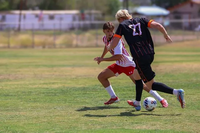 Lobos And Patriots Duke It Out