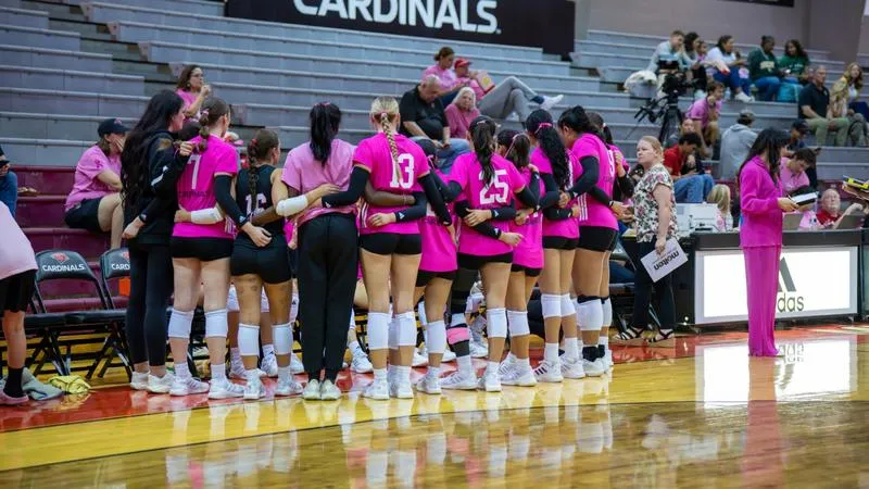 Volleyball Takes Southeastern Louisiana to Five Sets
