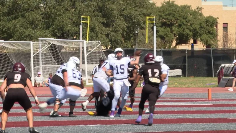 Hardin-Simmons football continues dominance over McMurry