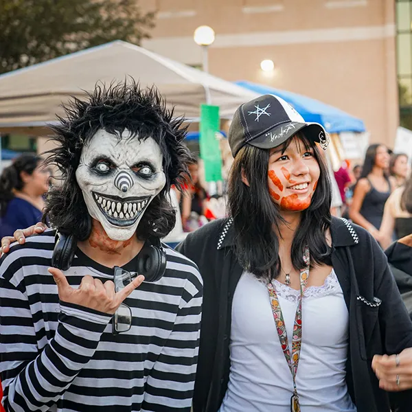 TAMIU Celebrates National Transfer Week with On-Campus Spooky-Themed Events