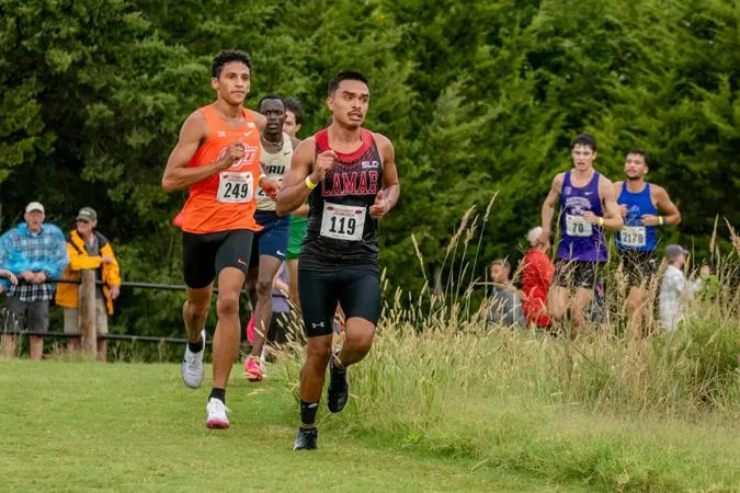 Big Red Returns to College Station for Arturo Barrios Invitational