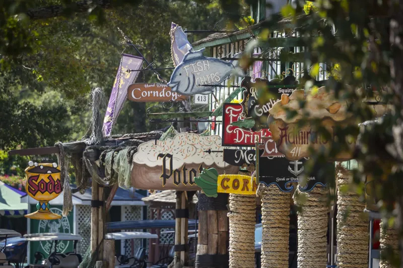 How to Do Texas Renaissance Festival Like Royalty