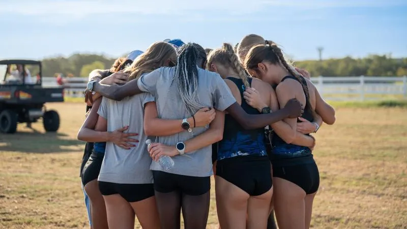 Cross Country Closes Out Regular Season at Arturo Barrios Invitational
