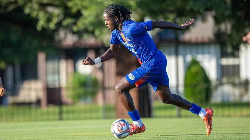 MSOC: Huskies race past Leathernecks for big road victory