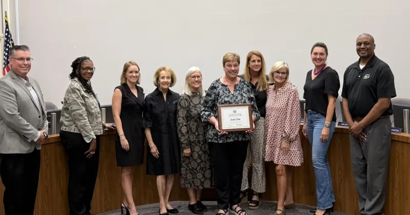 LISD board recognizes Second Sacks, converts Herty to K-5