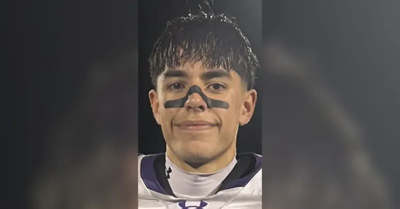 Yellowjackets hold off Bulldogs for 24-20 victory