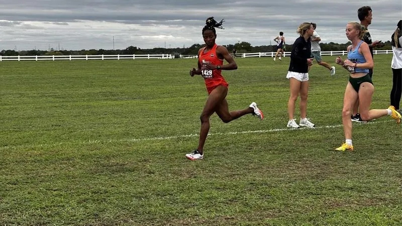 Anchike Breaks 6K Program Record at Arturo Barrios Invitational