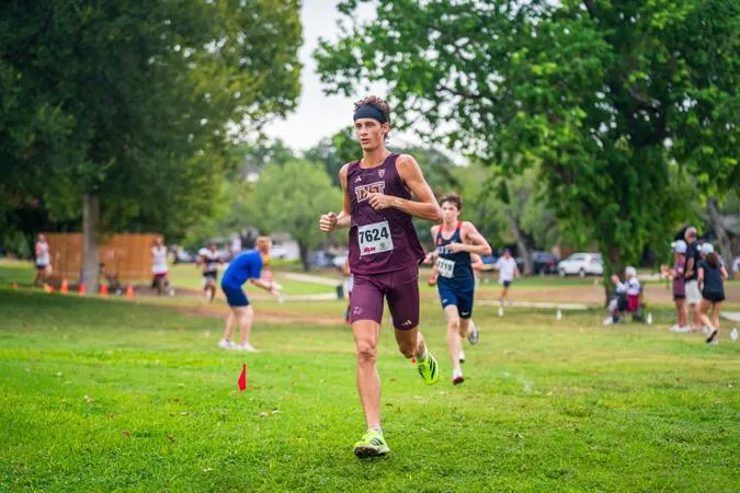Cross Country Concludes Regular Season at Arturo Barrios Invitational