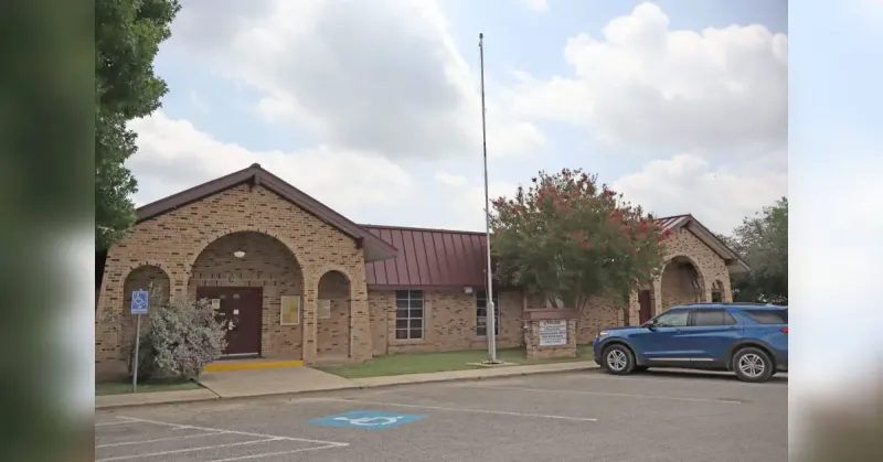 Litigation, donations on school board agenda