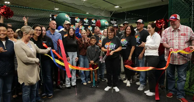 D-BAT Nolanville celebrates ribbon-cutting, bringing year-round baseball training to Central Texas