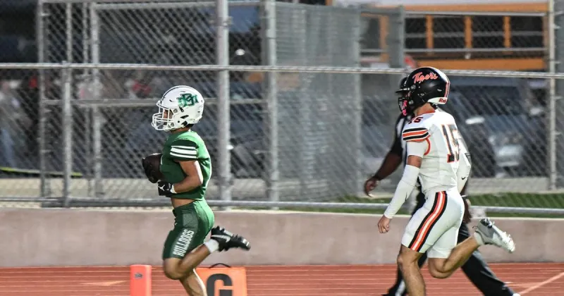 Defense dominates as Marion blasts Smithville, 37-6