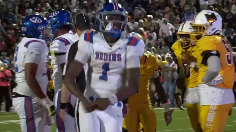 H.S. Football - Week 8- District 9-5A-DI: West Brook 28 United 14 Final