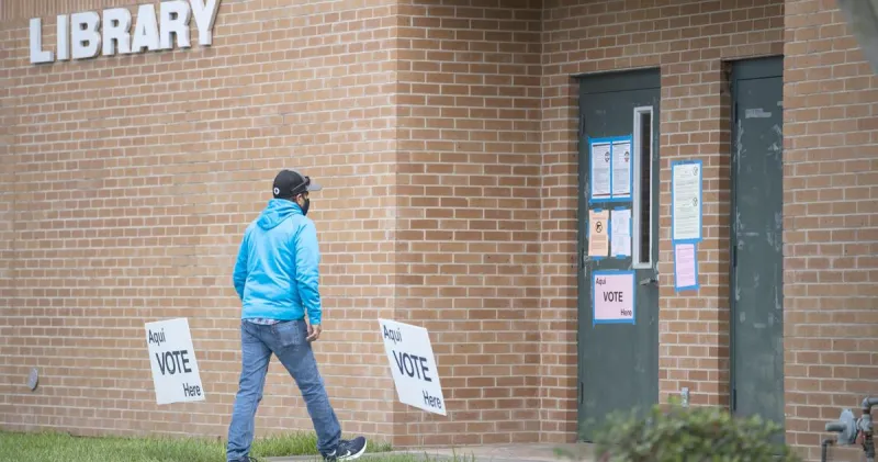Brazoria County voter rolls grow as early voting opens for November midterms