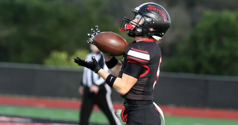 Ingram Tom Moore defeats Llano 41-25 in District 3-3A showdown