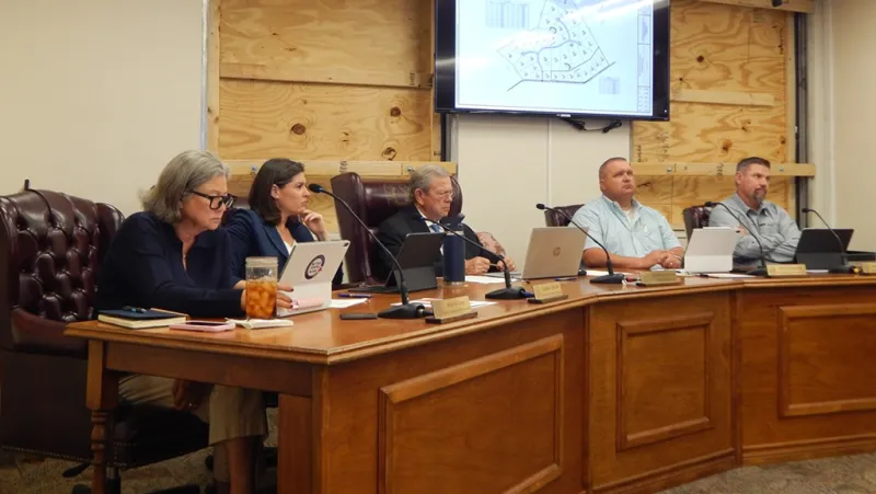 WASHINGTON CO. COMMISSIONERS TO HOLD EXECUTIVE SESSION, TAKE POTENTIAL DISCIPLINARY ACTION ON EXPO DIRECTOR