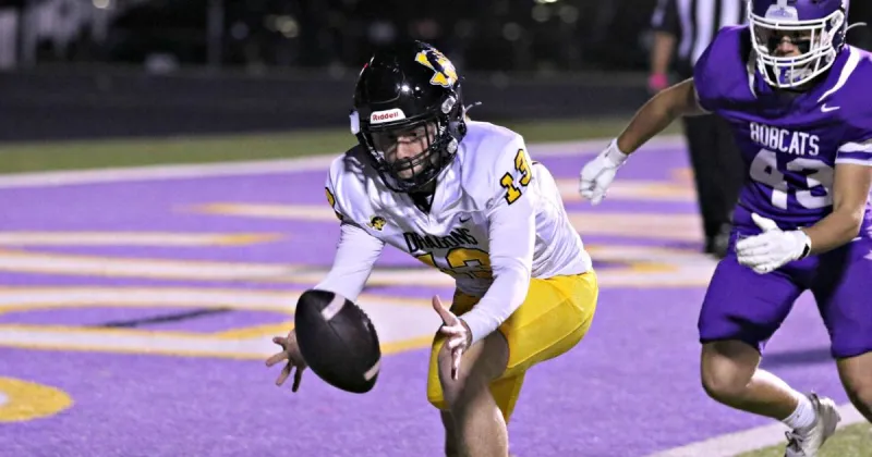 Bobcats keep Dragons winless in district play