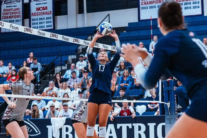 Patriots Fall to No. 6 Angelo State in Straight Sets