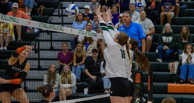 UTD Volleyball Wins Third Straight Match with WT Sweep