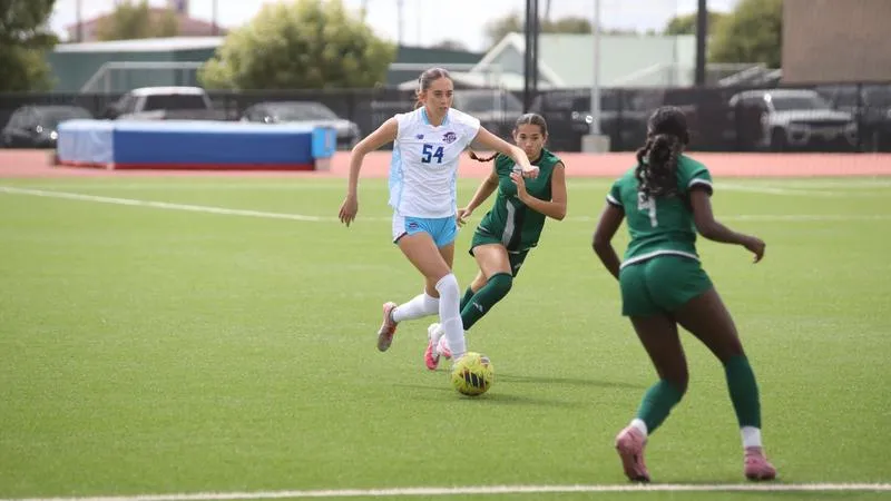 Lady Chaps Fall to No. 1 DBU
