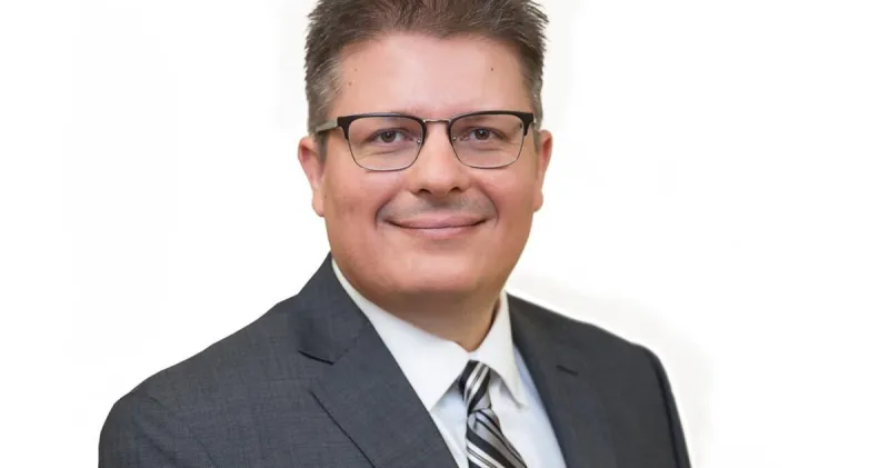 Silver spine/pain managment practice opens office in Paris