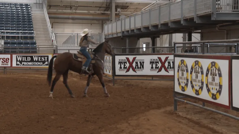 Texan Barrel Race enters final day in Abilene