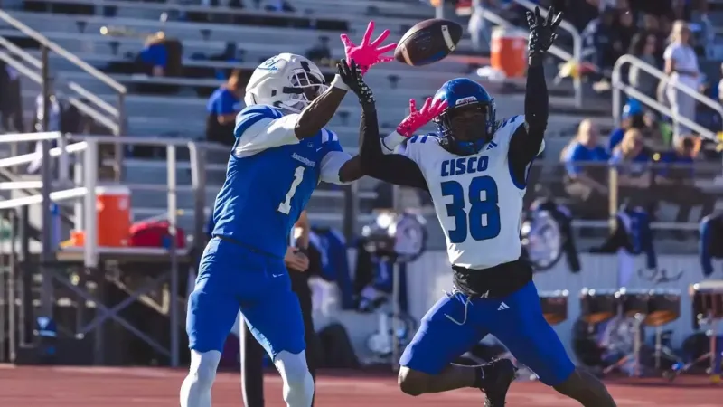 FIELD GOAL TROUBLE CAUSES BLINN FOOTBALL TO LOSE TO CISCO IN 2-OT