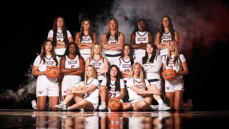 PIONEER BASKETBALL PICKED FIRST IN LSC PRESEASON POLL