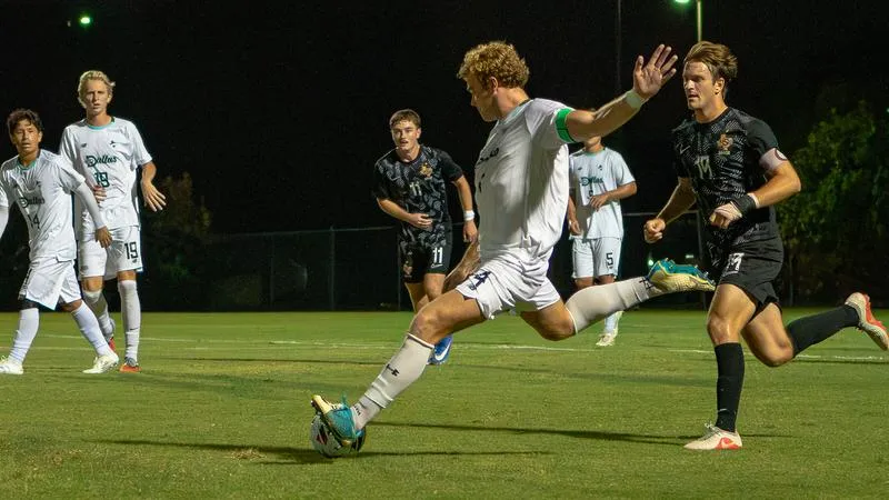 Thompson Named LSC Defensive Player of the Week
