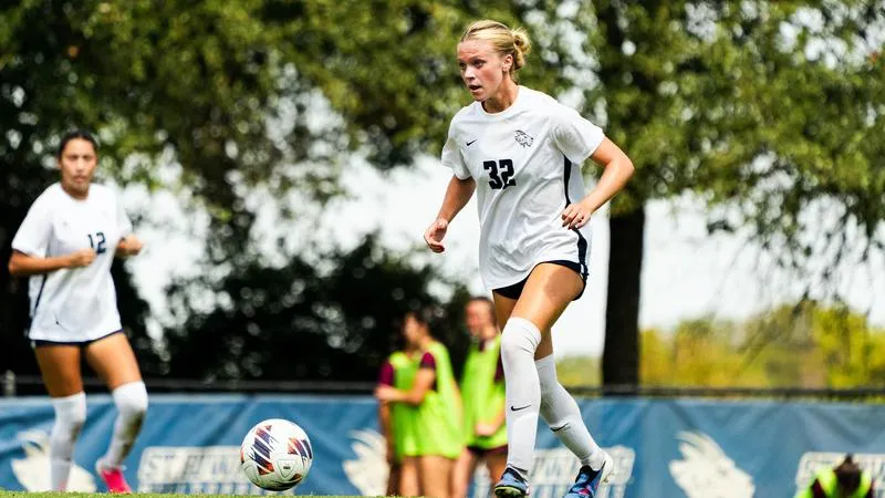 Tess Dabney Earns LSC Women's Soccer Defensive Player of the Week