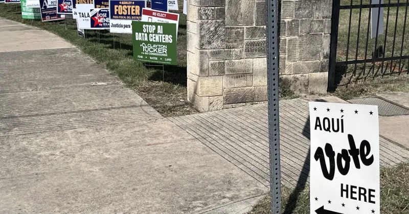 More than 42,000 vote on first day of early voting in Bexar County, up 32% from 2022