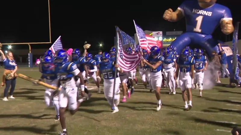 H.S. Football - District 10-4A-DII: Hamshire-Fannett 49 Hardin-Jefferson 21 Final
