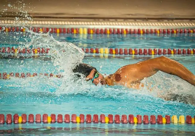 McMurry Men's Swimming Cruises Past Centenary College