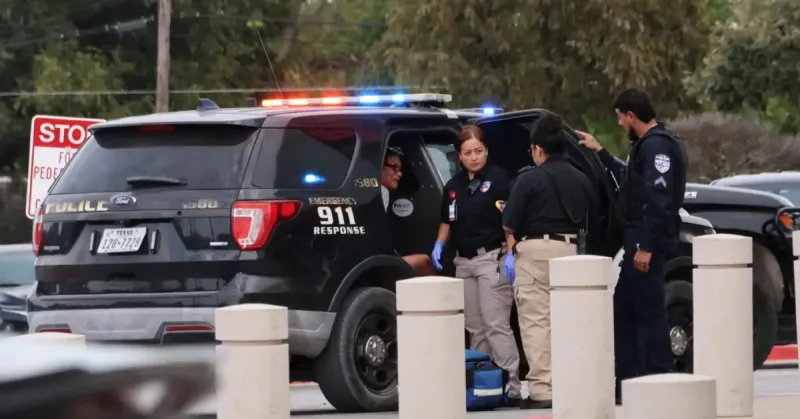 Gunman in Uvalde H-E-B had rifle, more ammo in vehicle