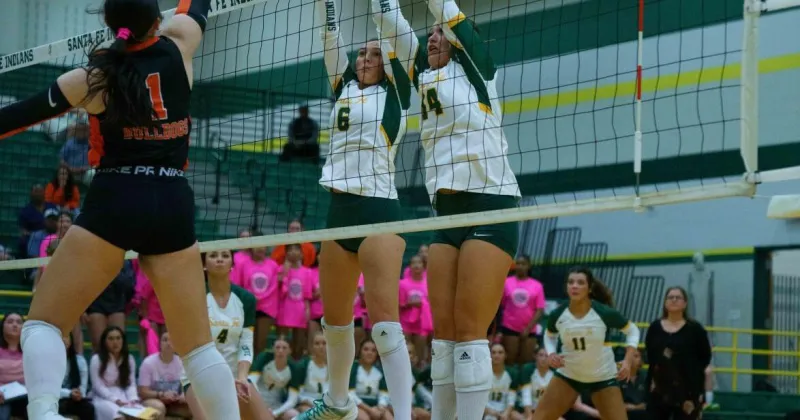 Santa Fe keeps playoff hopes alive with clutch win over La Porte