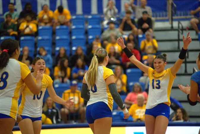 Javelinas travel to Laredo, looking to get back on track