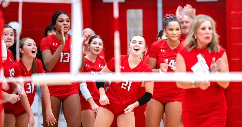 Cougarettes inch closer to district championship with sweep of Steele on Forever Red Night