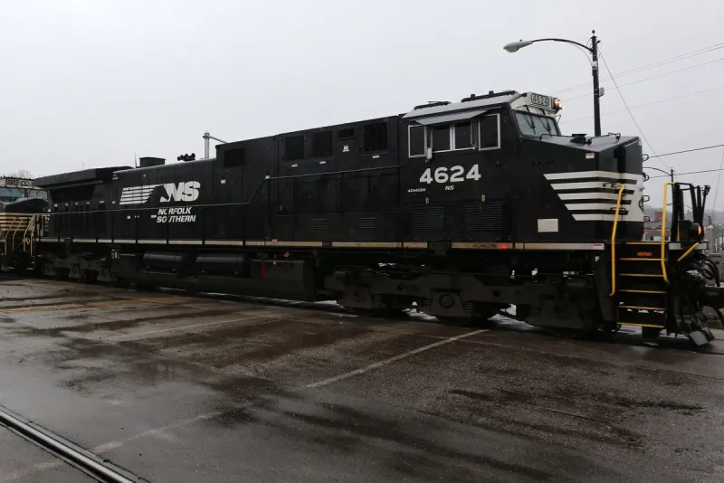 Union Pacific, Norfolk Southern to merge in $85 billion deal