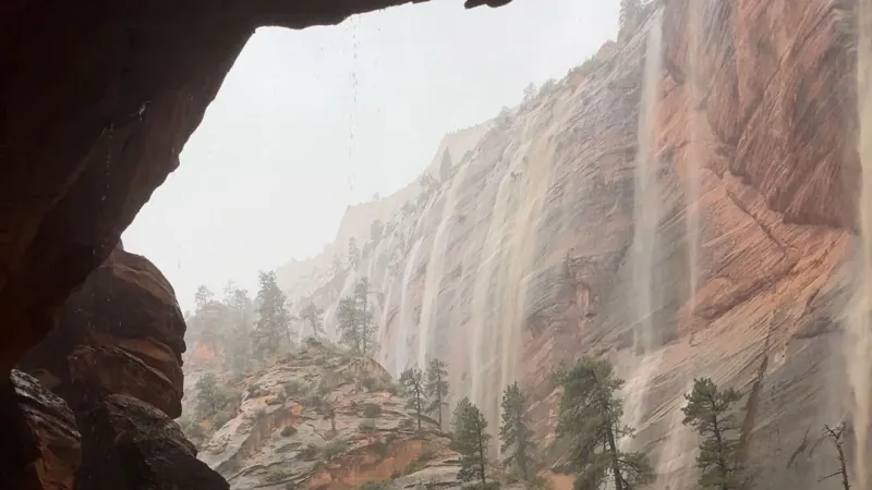 Utah hiker caught in flash floods at Zion National Park