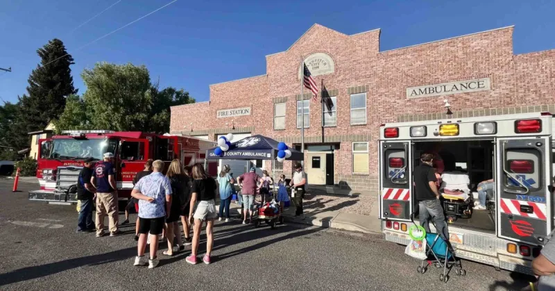 Garfield County Ambulance Offers Public Hands-Only CPR Demonstrations During 2025 Panguitch Valley Balloon Rally