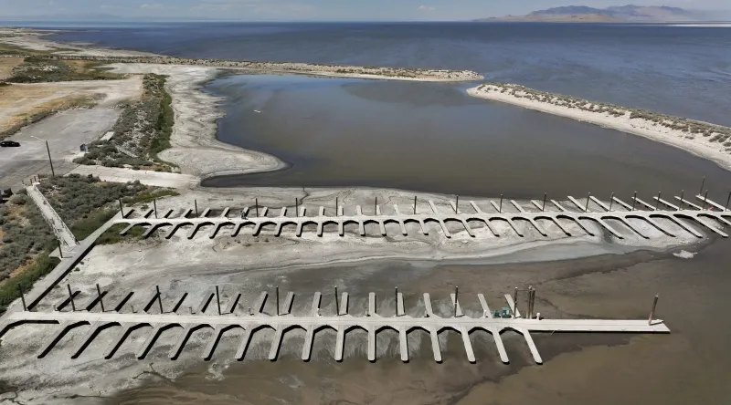 Great Salt Lake drops back to a 'really bad' level, but expert sees 'silver lining' for now