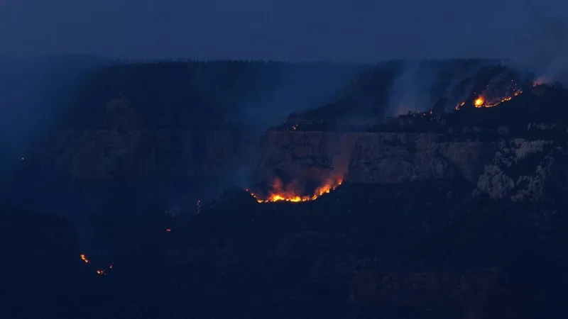 Crews struggle to contain wildfire on North Rim of Grand Canyon