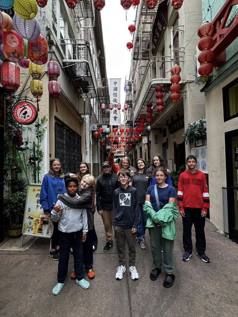 Church youth group helps food bank in San Francisco