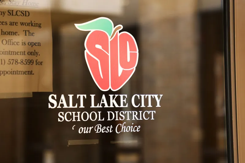 Salt Lake school board member resigns as part of attempted bribery plea deal
