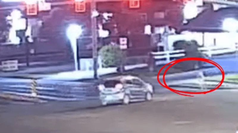 Murray police search for 2 vehicles after hit-and-run victim dies in hospital