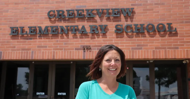 Mrs. Black Says Hello to Creekview Elementary
