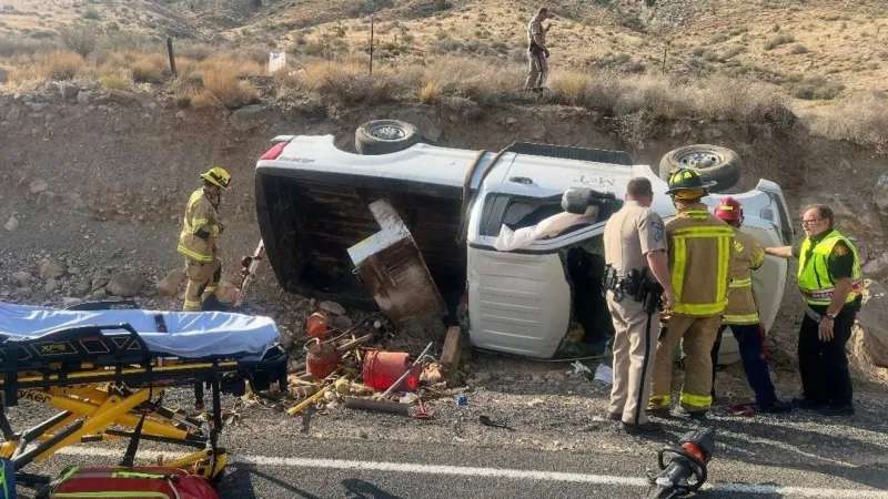 Driver hospitalized after rollover crash near Utah/Arizona border