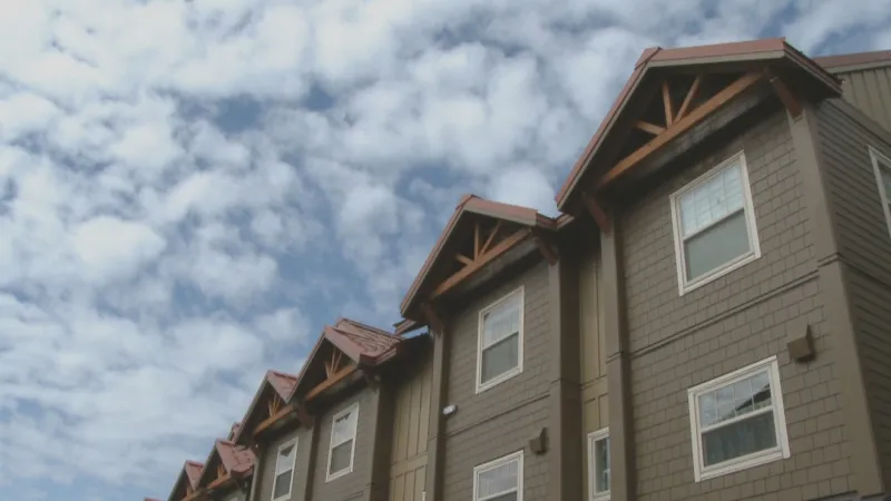 US mortgage rates hit lowest levels of 2025