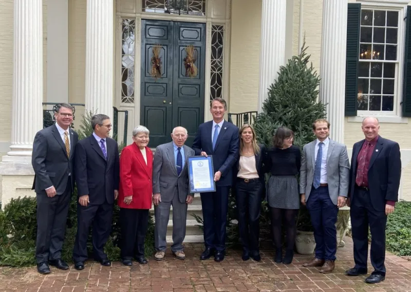 Virginia Christmas Tree Growers Association presents trees and wreaths to Virginia's executive mansion