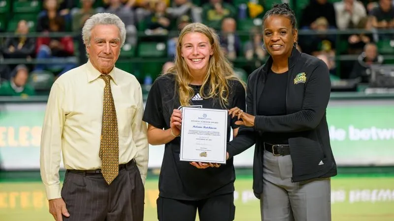 Melanie Hutchinson Honored with OrthoVirginia Student Achievement Award